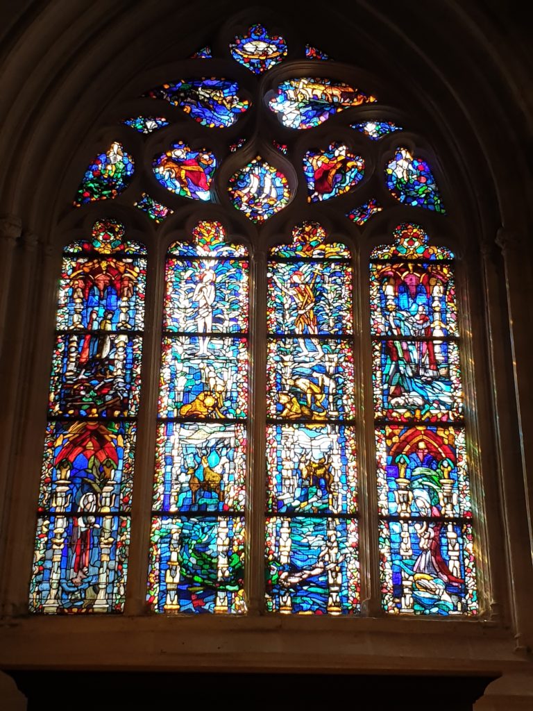 vitraux cathédrale quimper