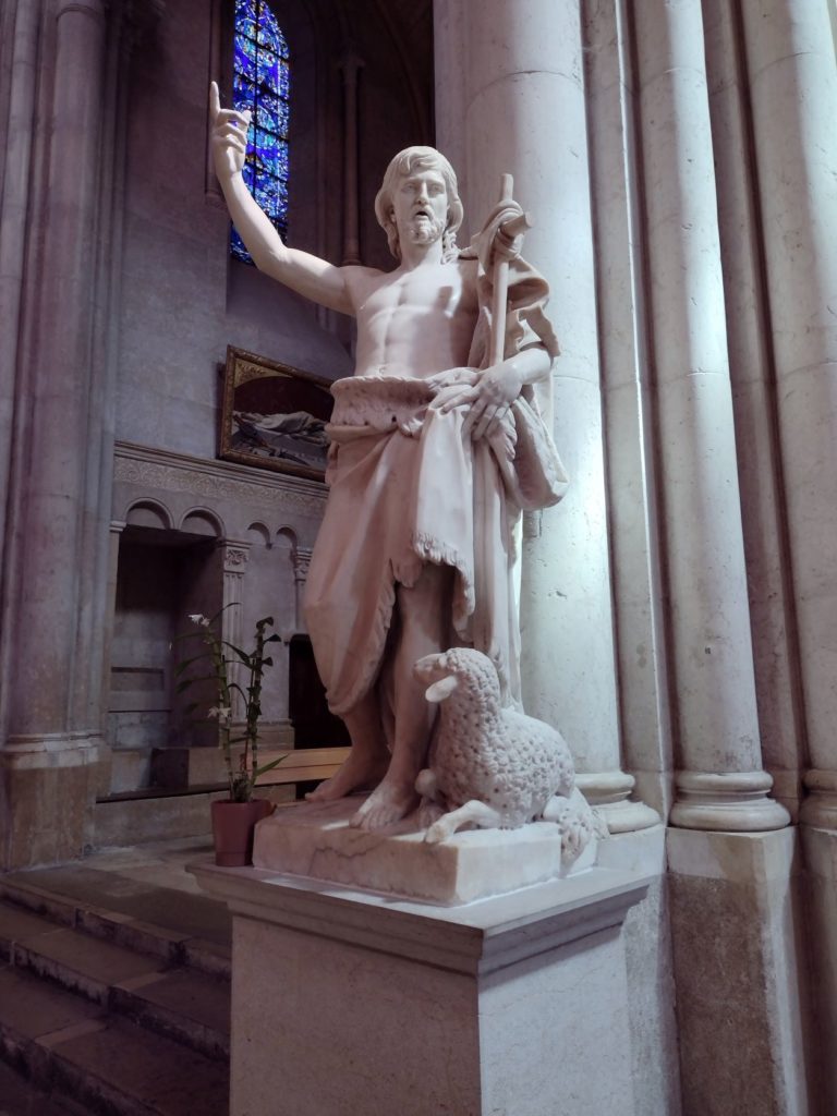 statue primatiale saint jean