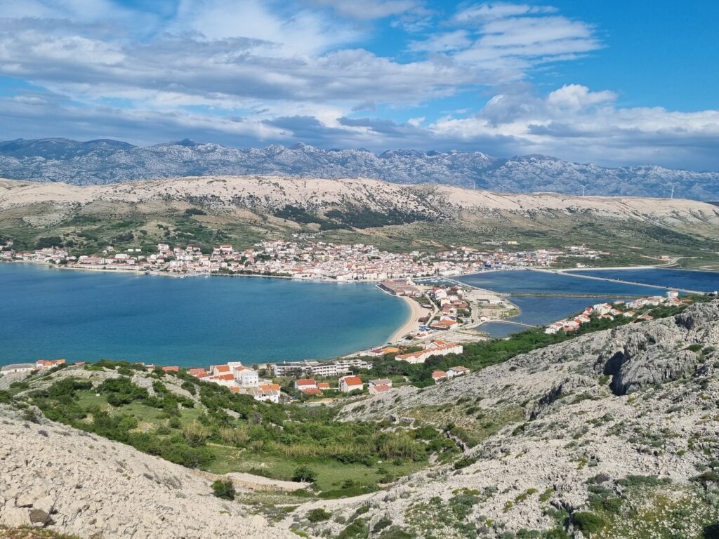 ile pag Croatie chaine velebit